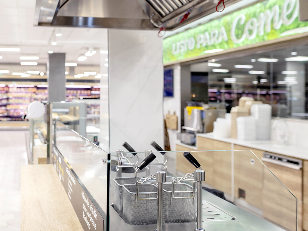Interior de un Mercadona . / E.A.