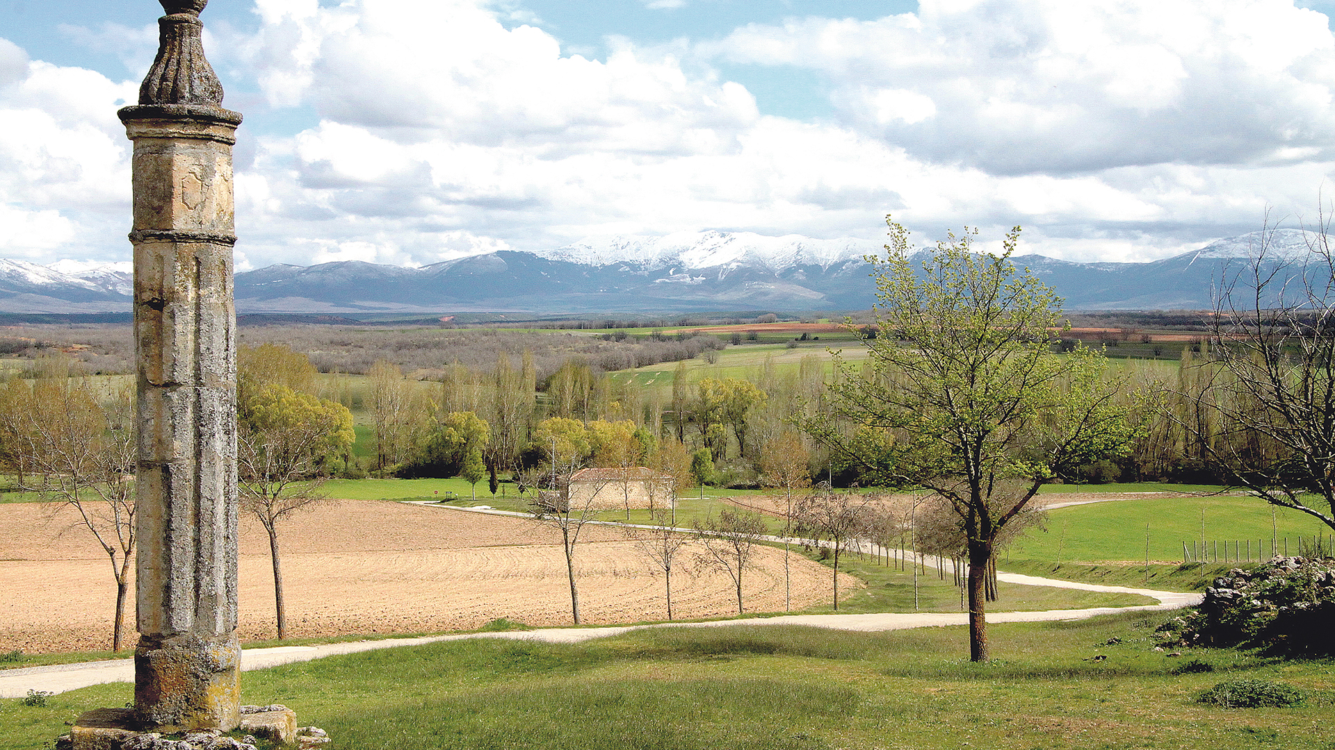 Paisaje de la Sierra de Ayllón desde Grajera.