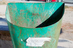 La nueva gestión de los residuos comenzará con la renovación de contenedores 3 07papelera2