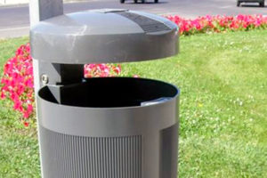 La nueva gestión de los residuos comenzará con la renovación de contenedores 8 07papelera7