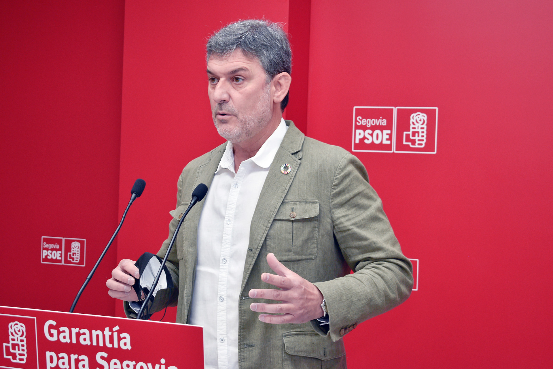 El procurador socialista regional, José Luis Vázquez.