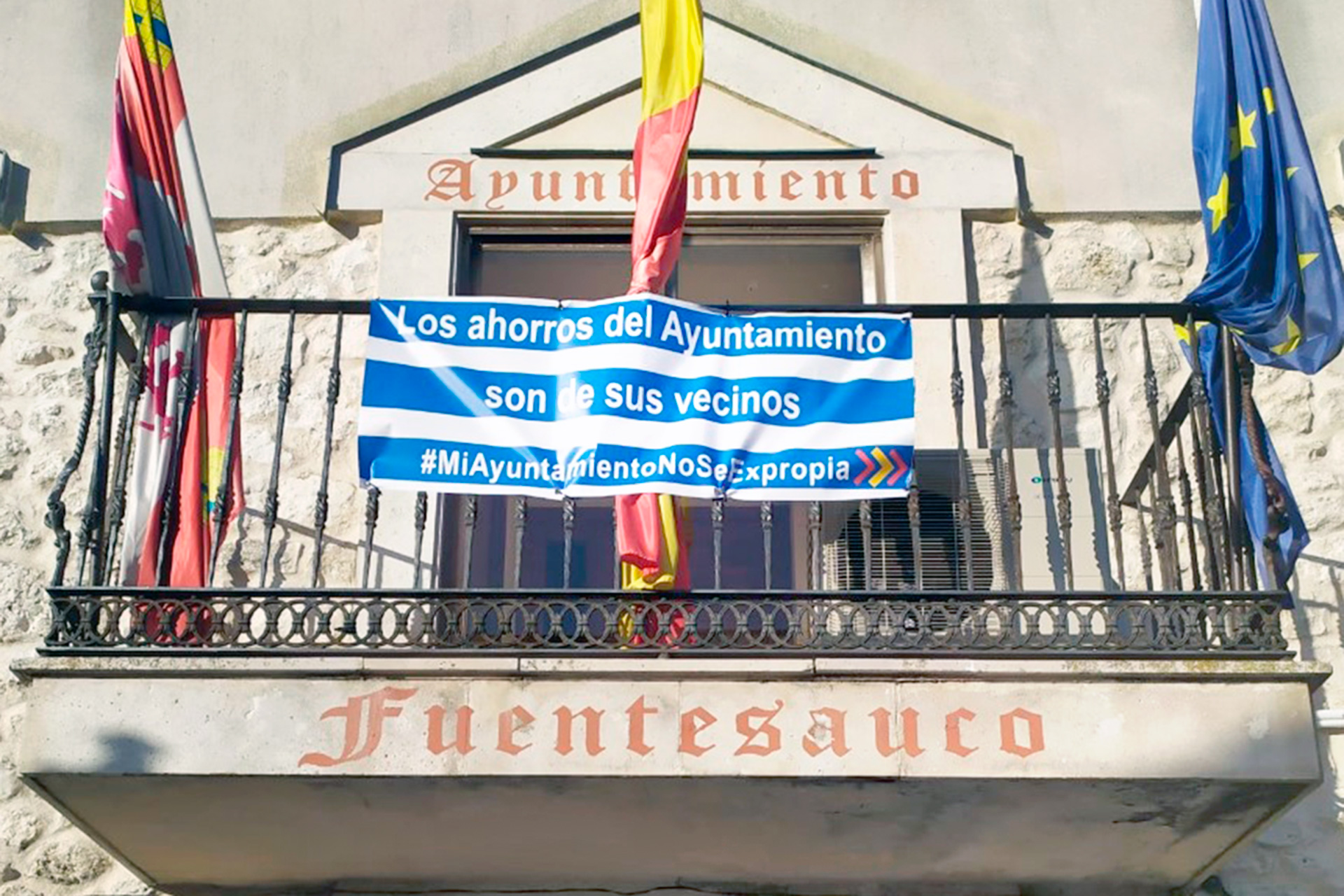 La localidad de Fuentesauco se suma a la campaña ‘Mi Ayuntamiento no se expropia’. / EL ADELANTADO