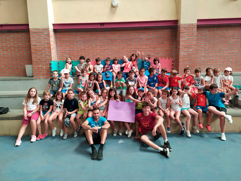 Participantes en el campus de verano de la localidad este mes de agosto. /L.M.