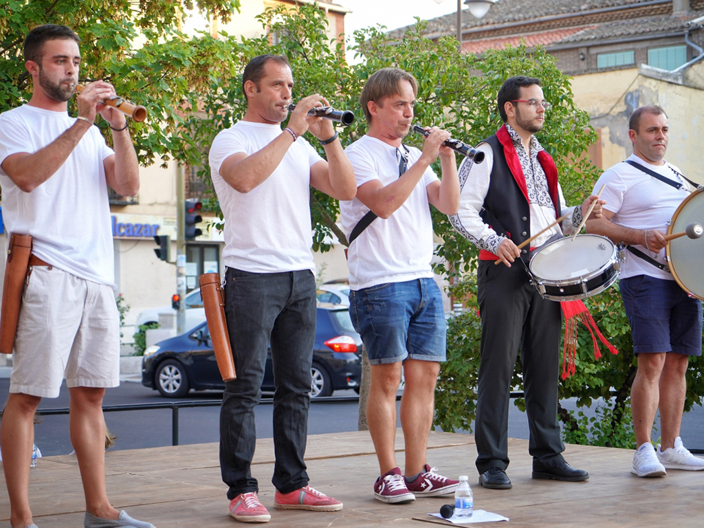 Los Dulzaineros de la Villa organizan año tras año este certamen.  / J.C.Delgado