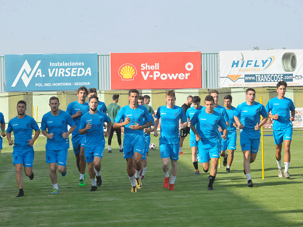 Jugadores formados en la cantera como Gómez, Peli, Centeno o Arévalo, en la última pretemporada. / KAMARERO