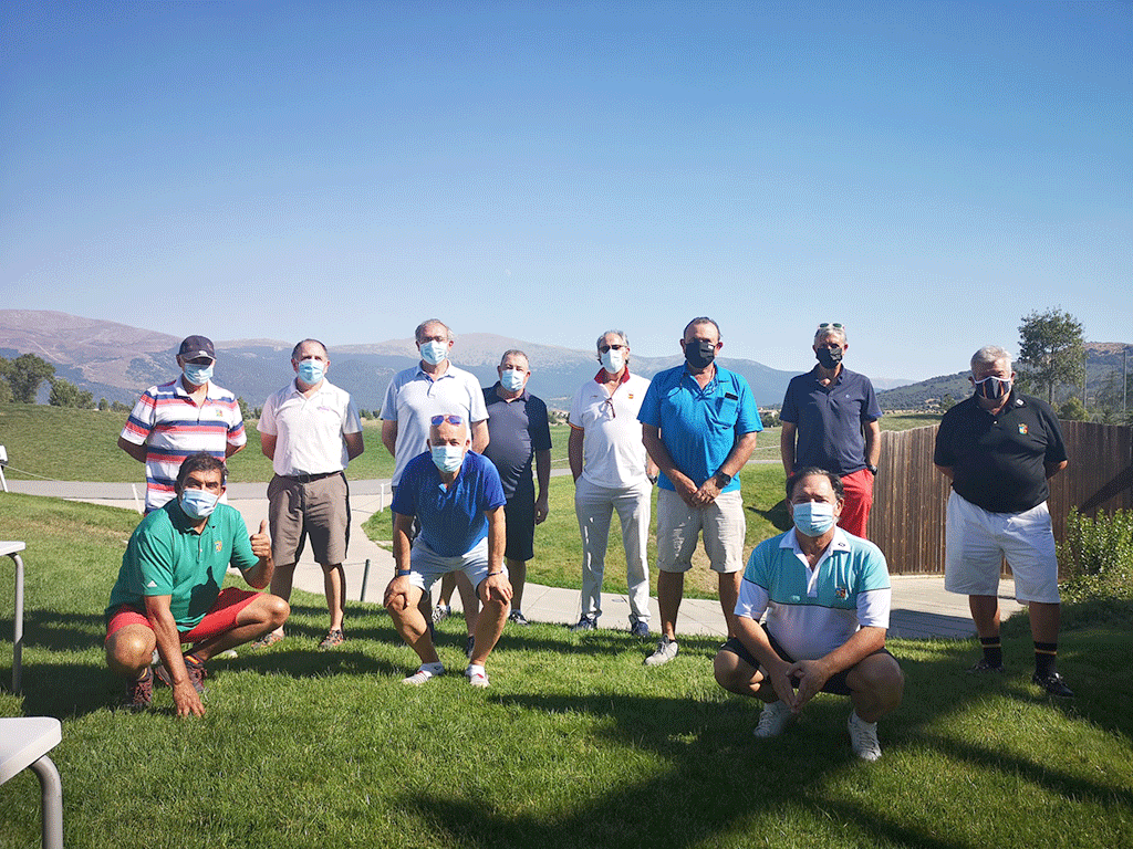 Participantes de la primera prueba del circuito senior de Castilla y León, celebrado en La Faisanera. / LA FAISANERA