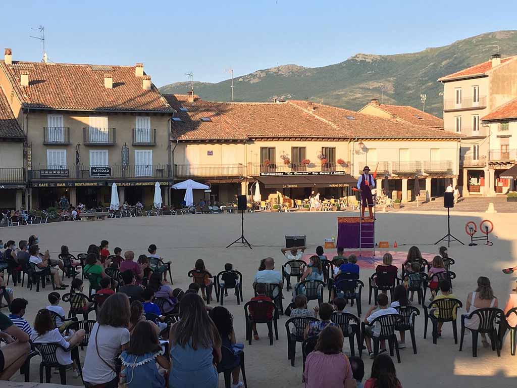Plaza mayor de Riaza, lugar de la primera entrega de 'Escenario Patrimonio' de la provincia. / E.A