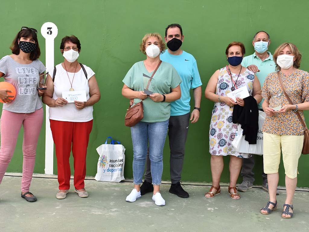 Los tres equipos ganadores de la décimo cuarta edición de ‘Tú sí que sabes’./E.A.