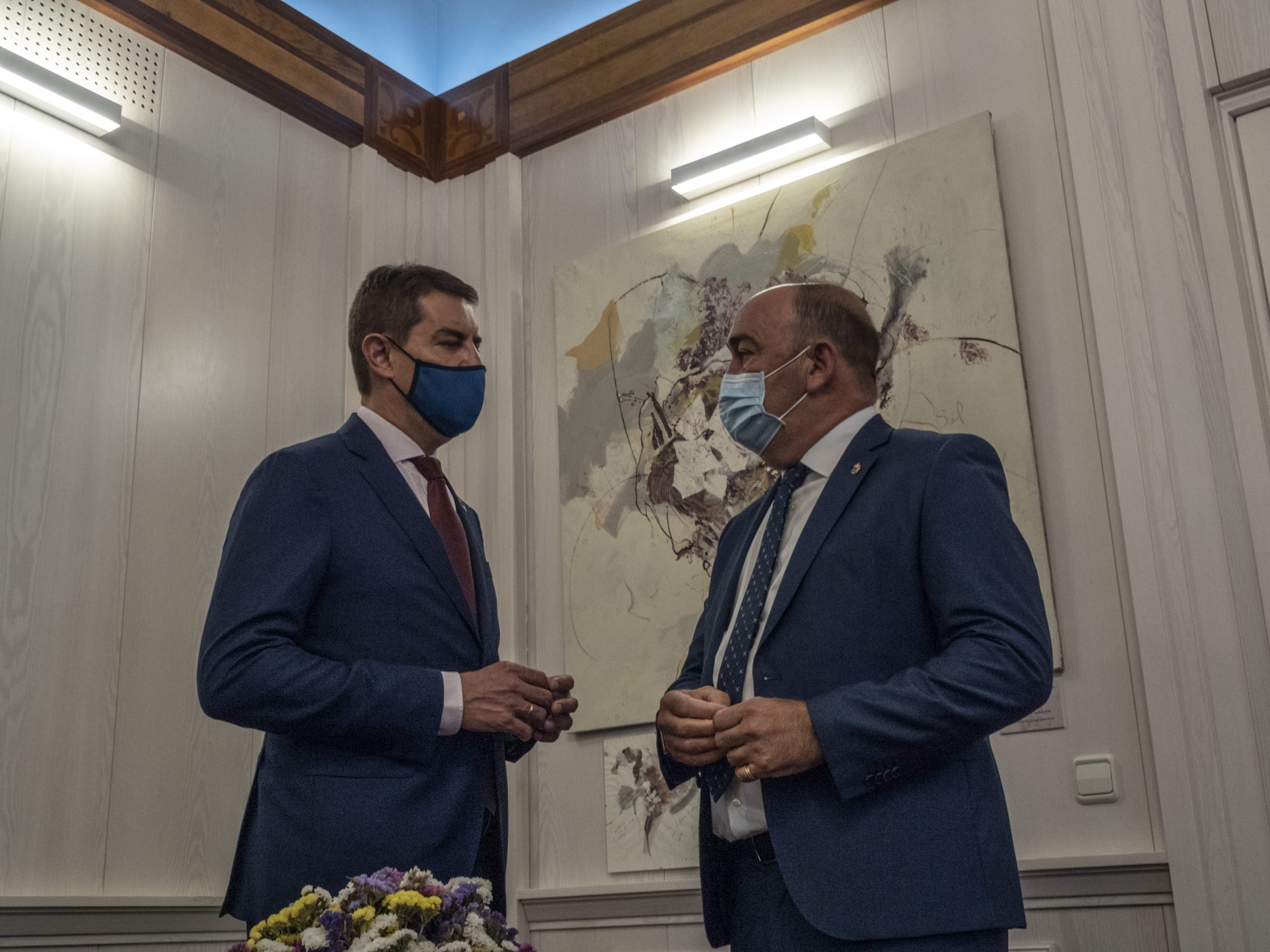 El consejero de Presidencia de la Junta de Castilla y León, Ángel Ibáñez, visita Segovia y Cantalejo, y anuncia la movilización de más de 6 millones de euros para inversiones en la provincia. / KAMARERO