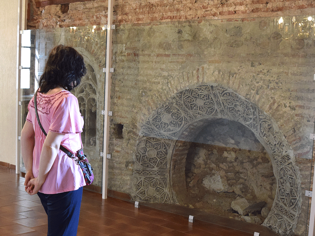 Restos de la Sinagoga de los Ibáñez, antiguo colegio Jesuitinas. / Rocío Pardos