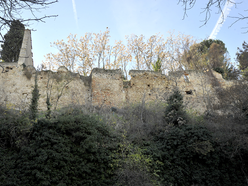 La intervención en la zona norte de la Muralla afecta a 330 metros del monumento. / Kamarero