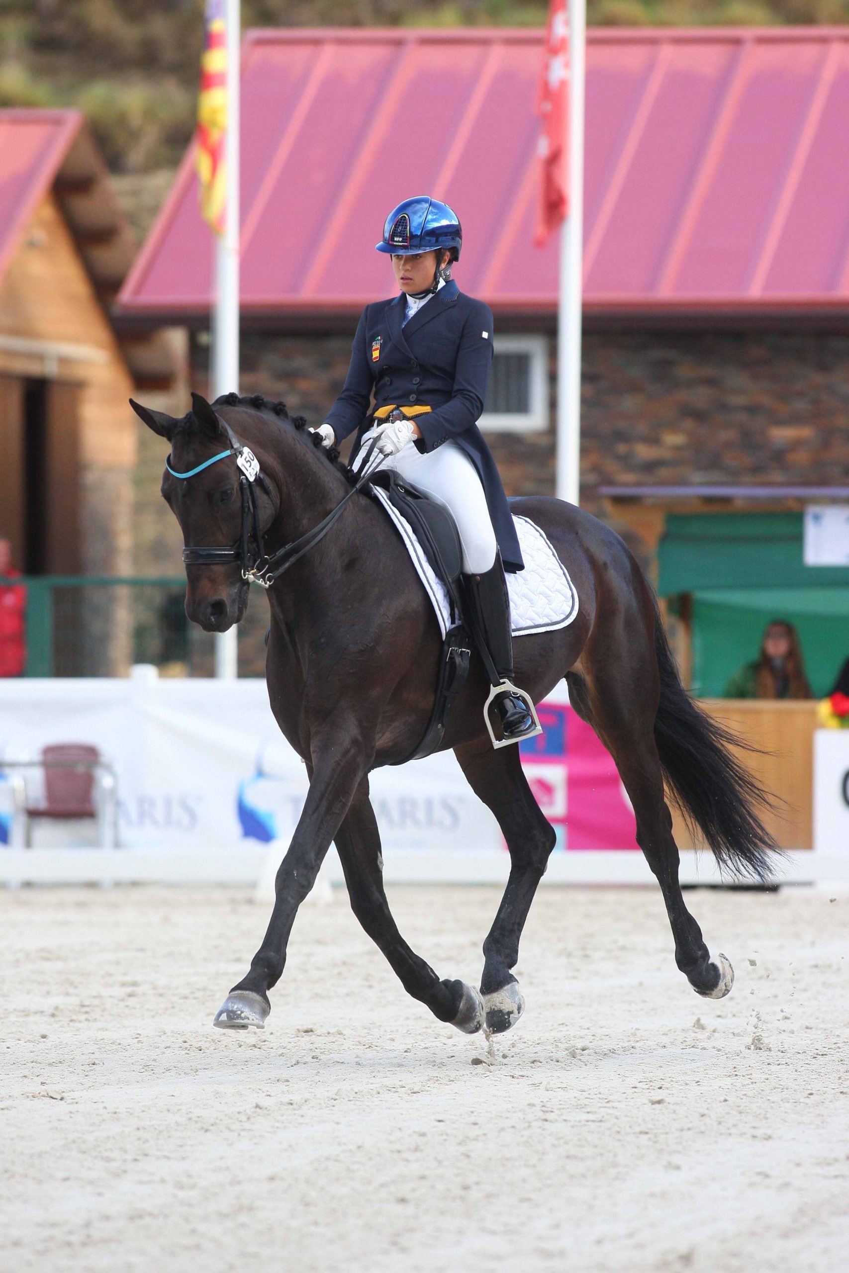 Carla de la Fuente y Fay scaled