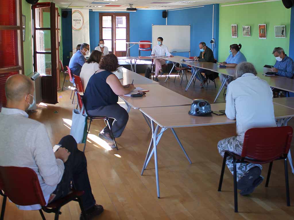 Reunión de consejo escolar. / EL ADELANTADO