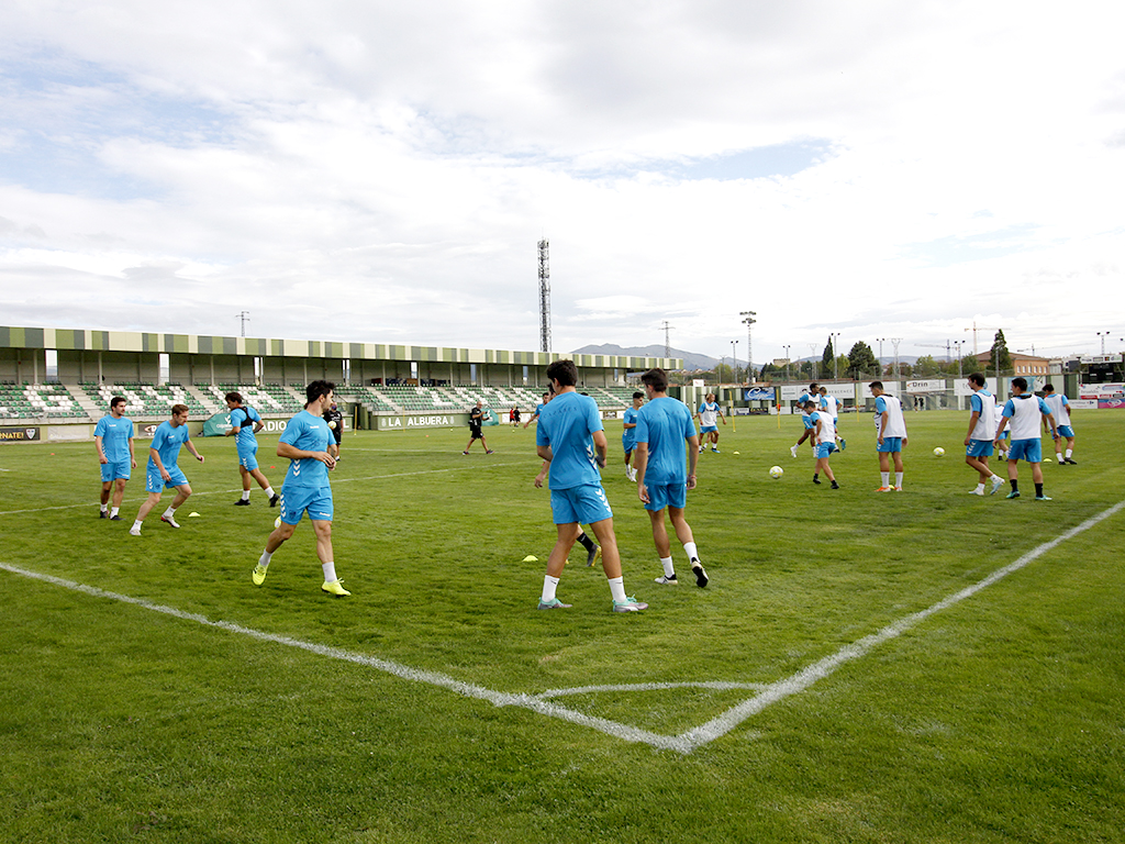 Primera sesión de entrenamiento el pasado martes en La Albuera.  / NEREA LLORENTE