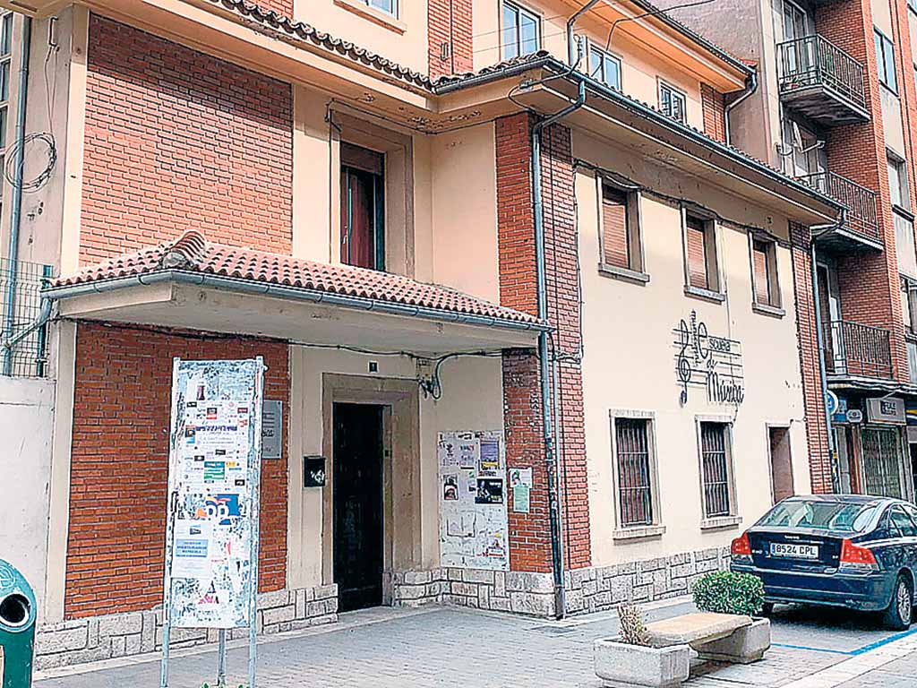 La Escuela de Música extremará las precauciones con profesores y alumnos. / E.A