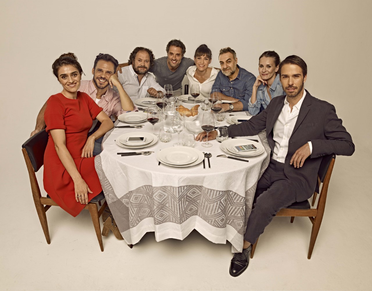 Reparto de la obra 'Perfectos desconocidos'. / EL ADELANTADO