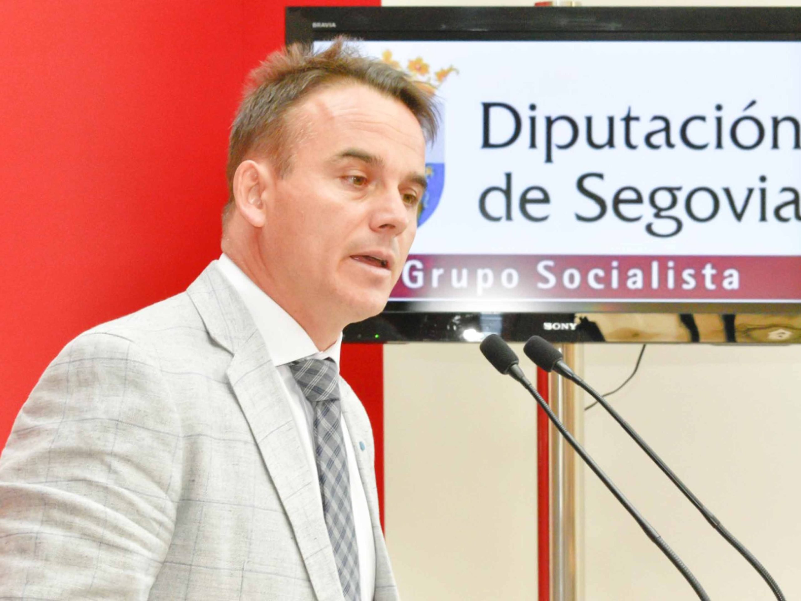 El portavoz del PSOE en la Diputación, Máximo San Macario. / EL ADELANTADO