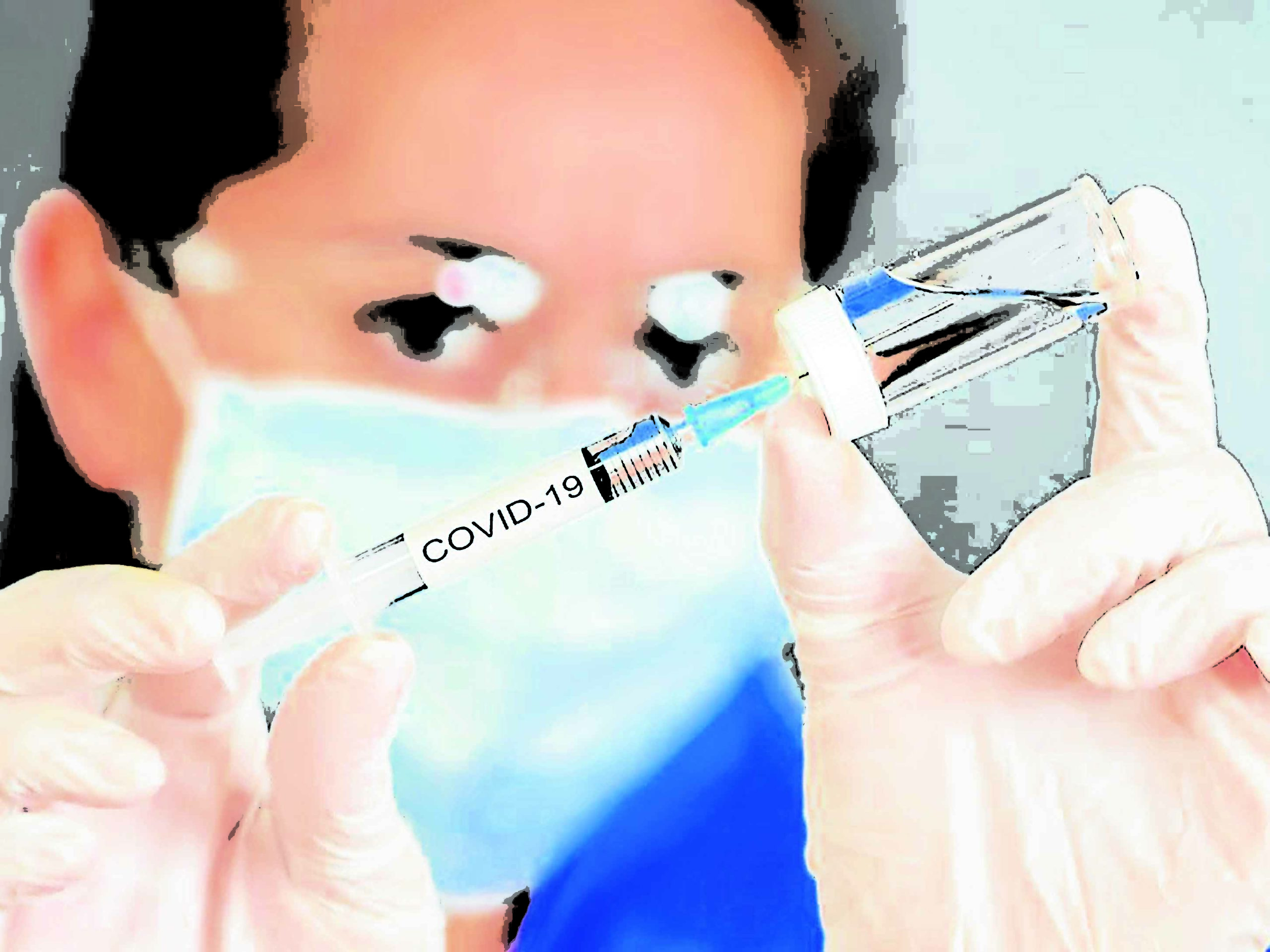 Una investigadora realiza un ensayo durante la investigación de la vacuna contra el coronavirus.