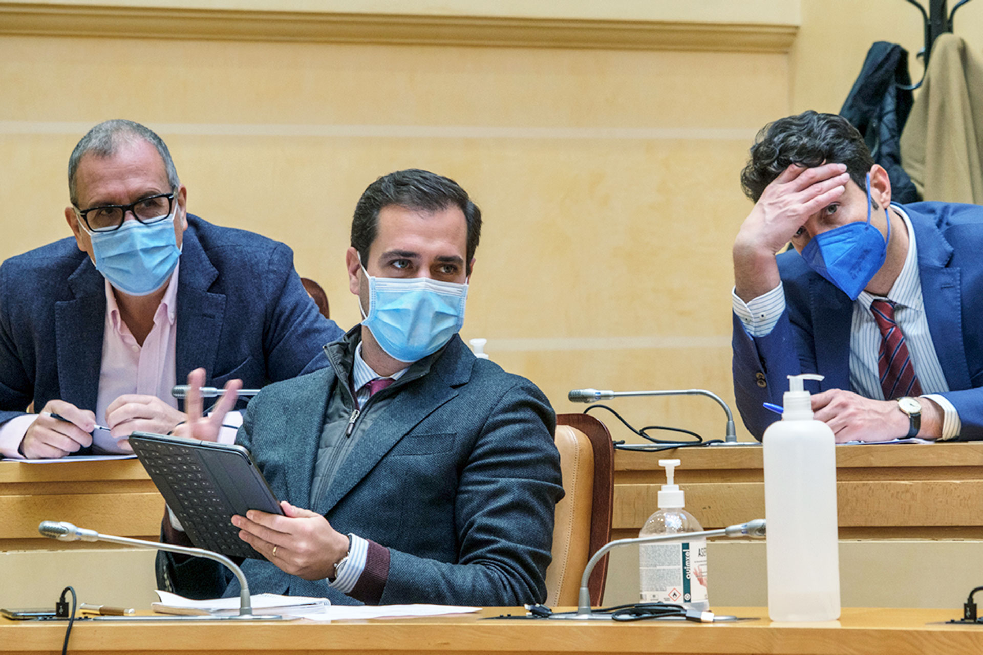 Pablo Pérez Coronado defendió la moción del PP sobre la Policía Local. / KAMARERO