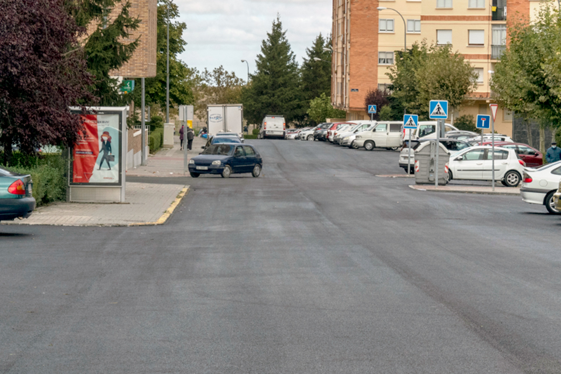 Avenida del Marqués de Lozoya, ya asfaltada pero pendiente de la señalización horizontal. / Kamarero