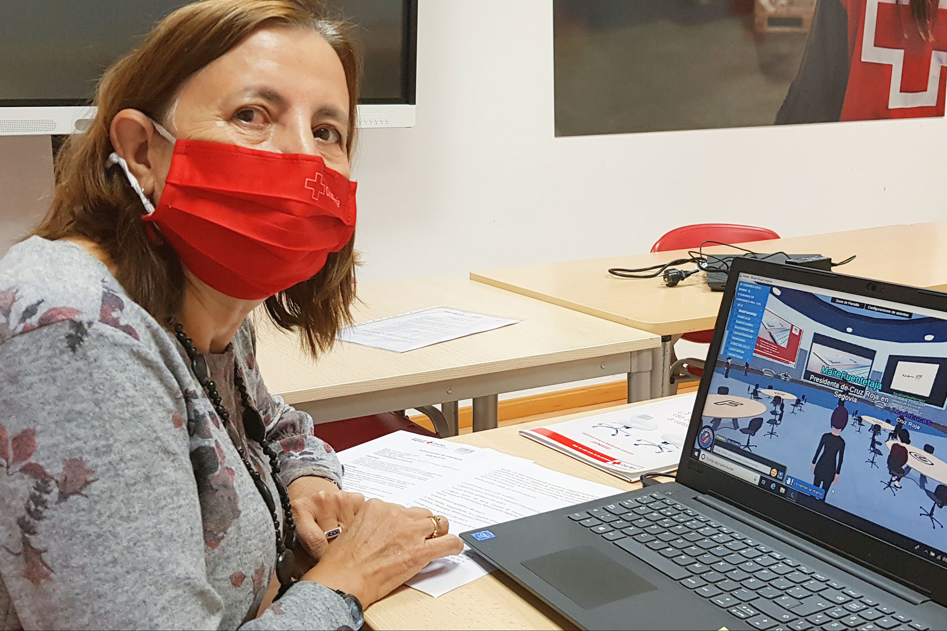 La presidenta de Cruz Roja, Maite Fuentetaja, en un momento de su participación en la jornada. / E.A