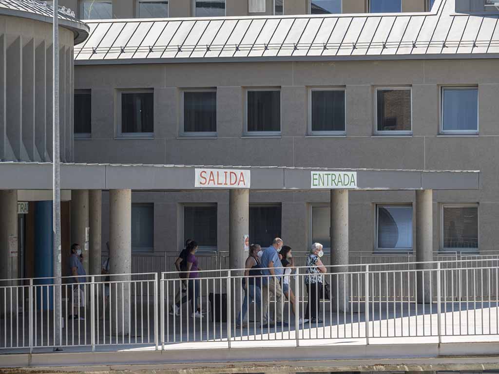 Primer fallecimiento por Covid-19 en octubre y 45 nuevos positivos 1 Hospital General de Segovia. / KAMARERO