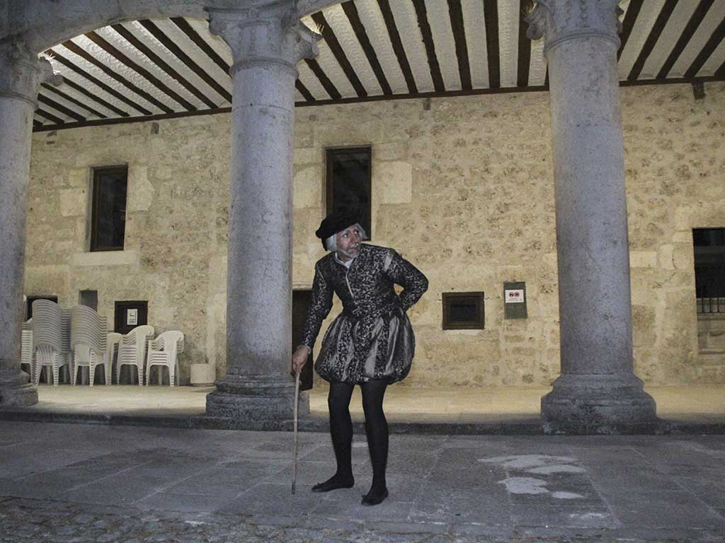 La ruta literaria concluye hoy y mañana comienza un ciclo de Teatro Real en pantalla. / C.N