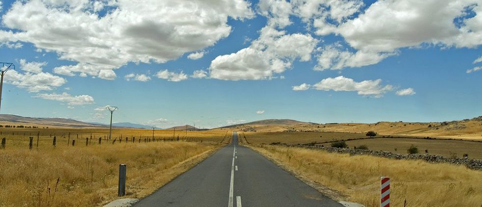 Carretera SG-500 a su paso por El Espinar. / E.R