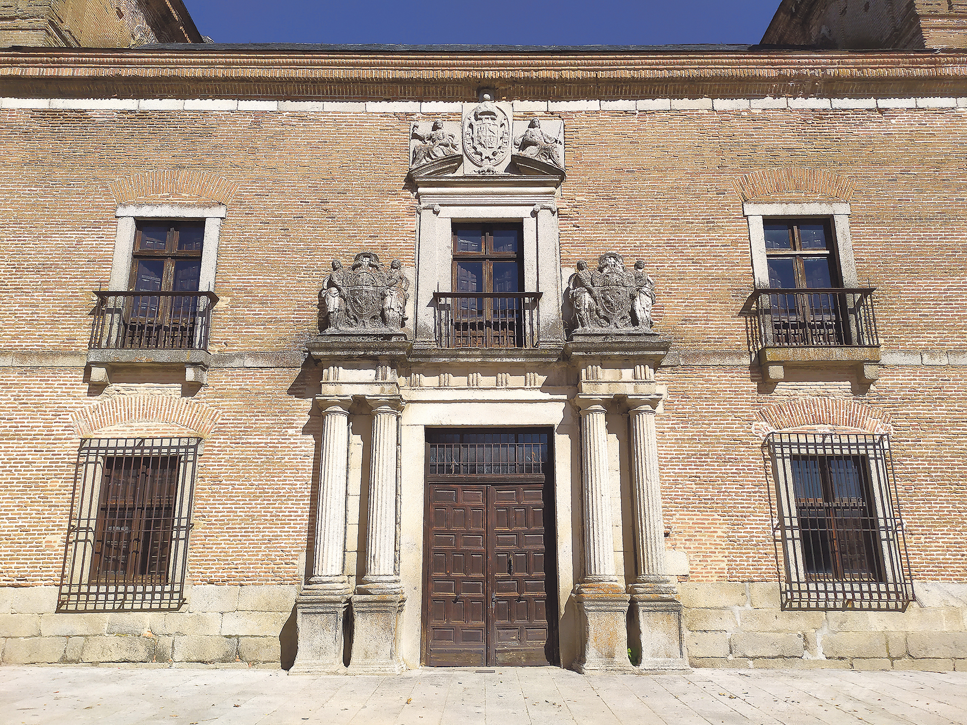 Portada del Palacio.