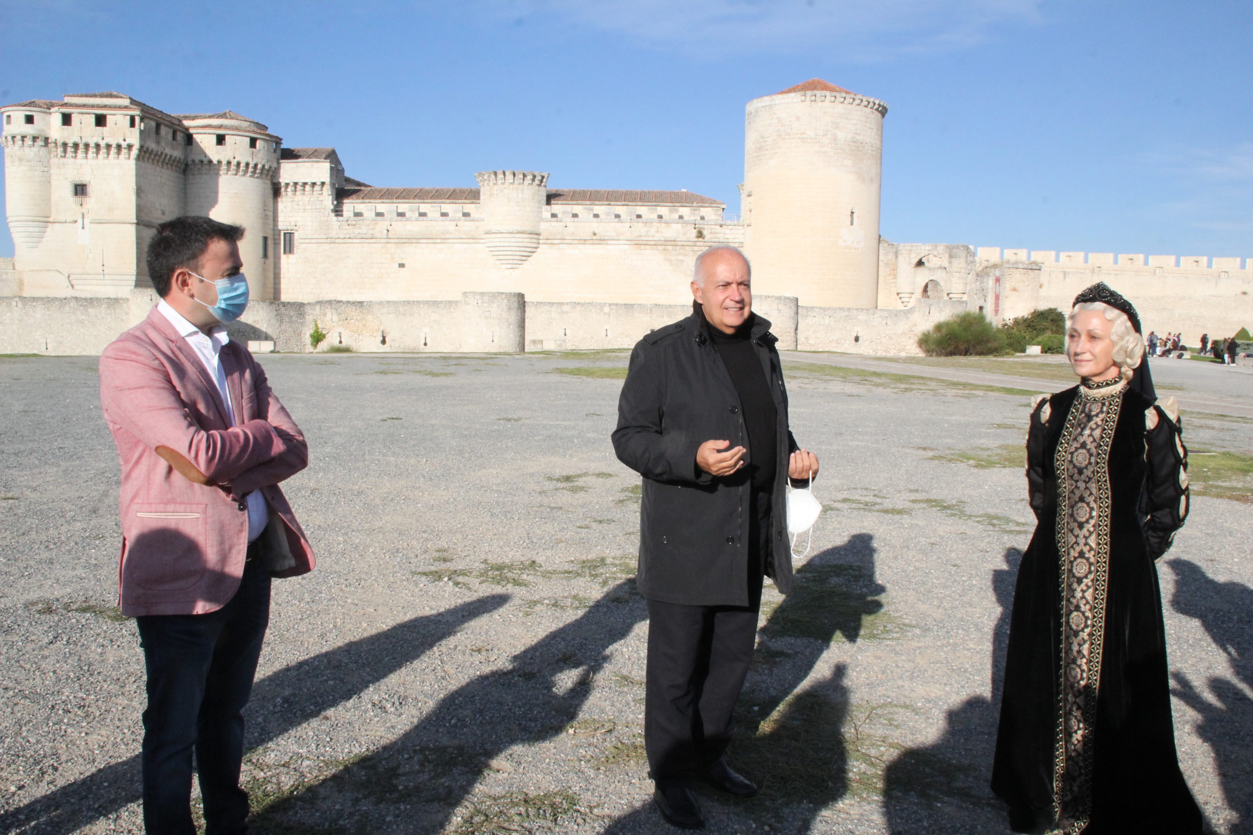 El alcalde de la villa, José Luis Moreno y Jane Seymour