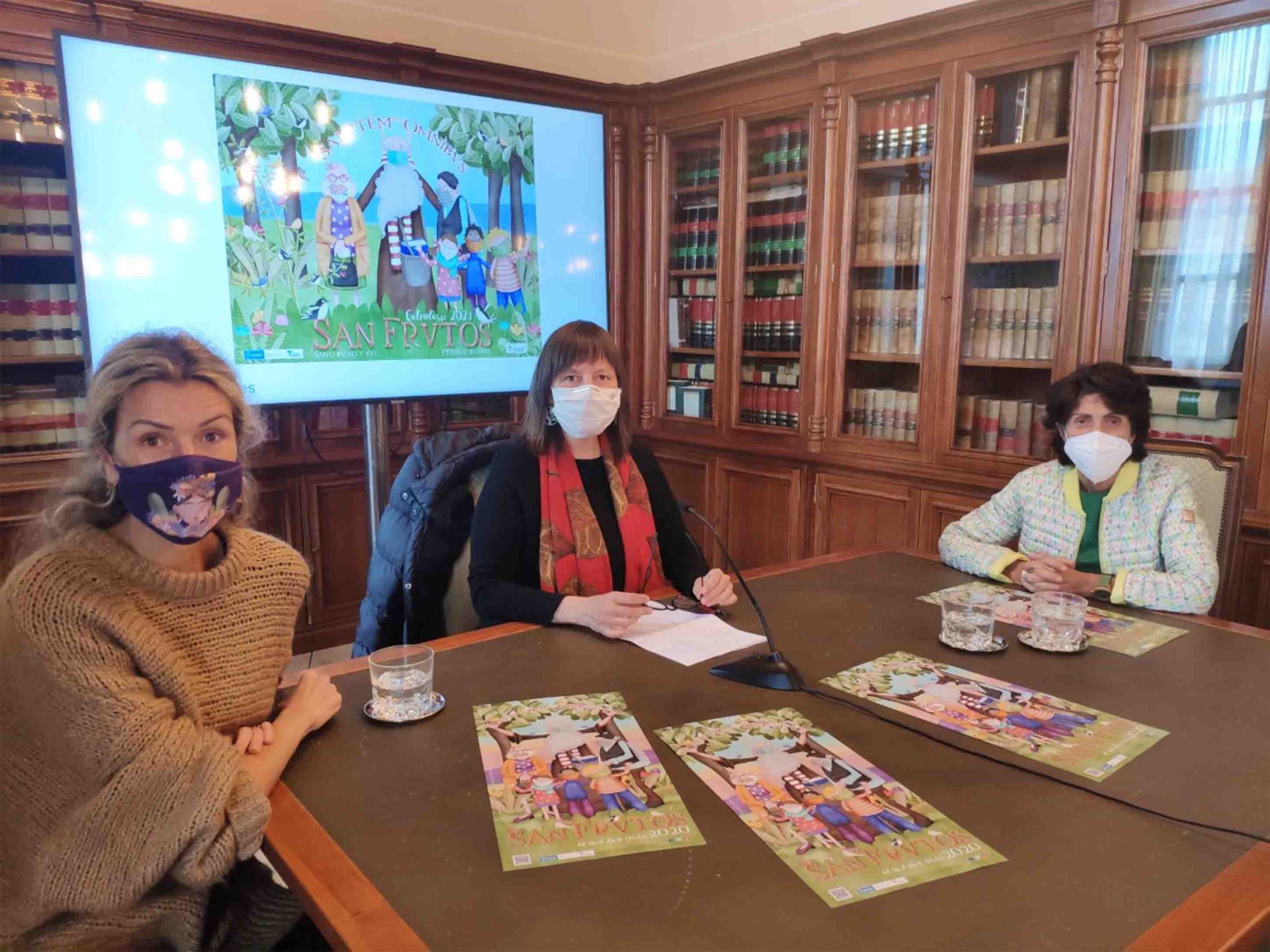 Apuesta cultural para un atípico San Frutos 1 La concejala de Cultura, Gina Aguiar, acompañada de la ilustradora Mónica Carretero y de la presidenta de la AECC, Ana Sanjosé. / EL ADELANTADO