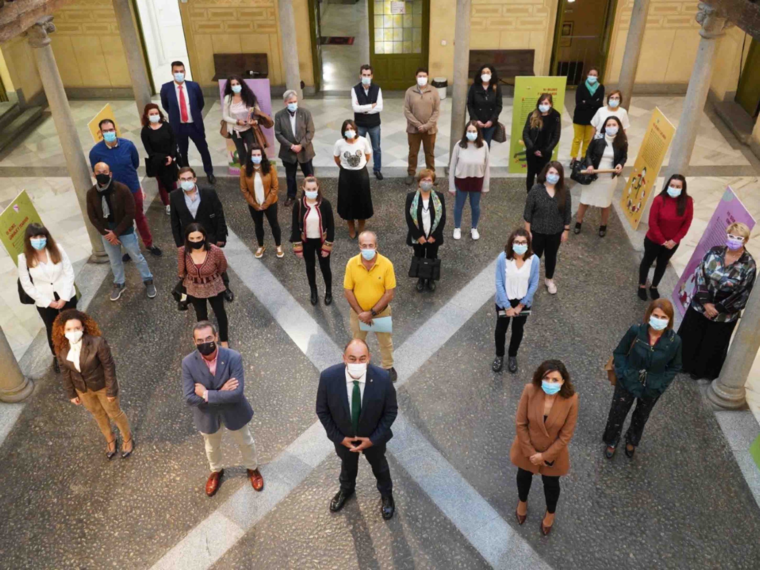 Recepcion de nuevos becarios en el Palacio Provincial de la Diputación. / EL ADELANTADO