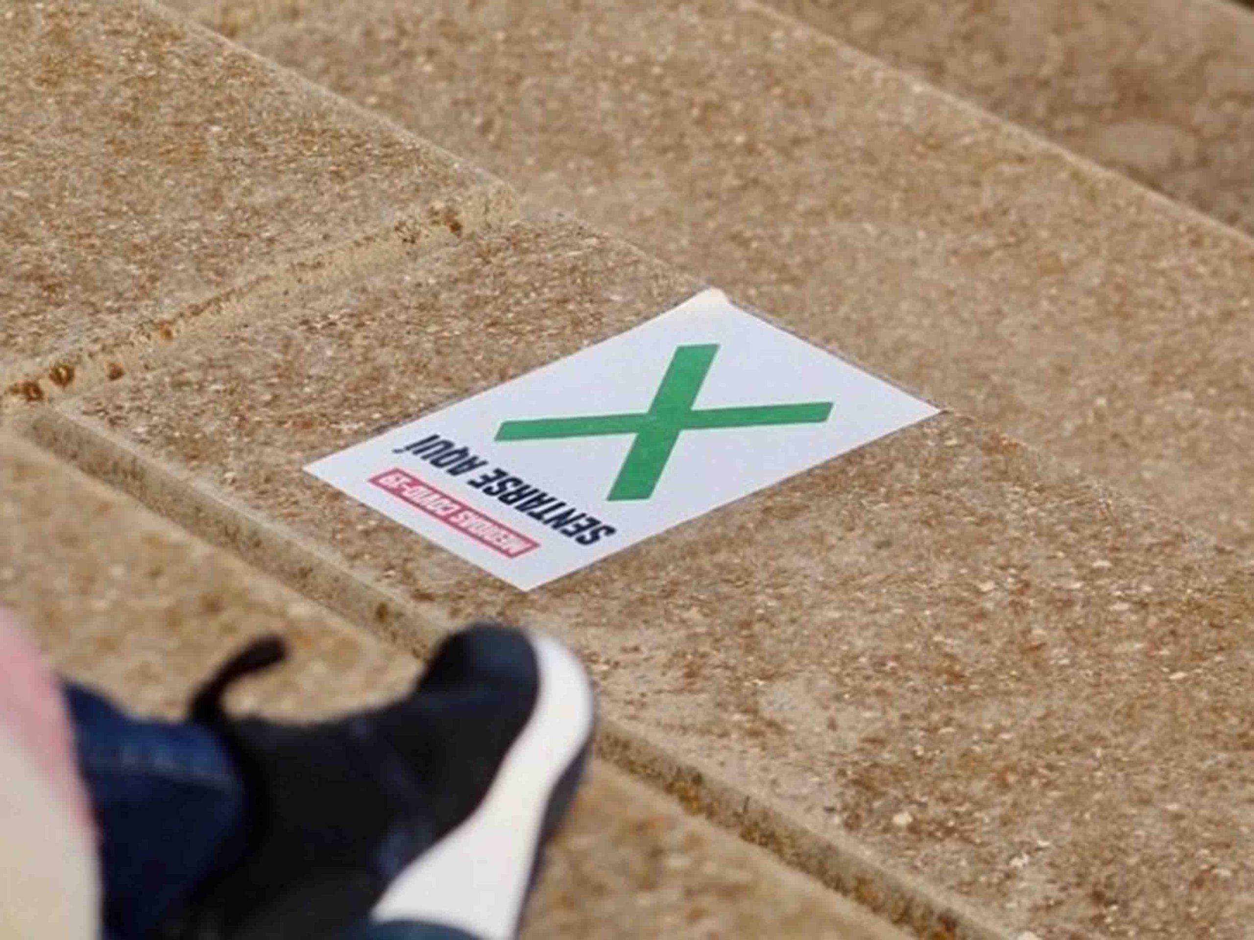 Distancia de seguridad por la normativa del coronavirus de una de las plazas de toros de Castilla y León. / E.A.