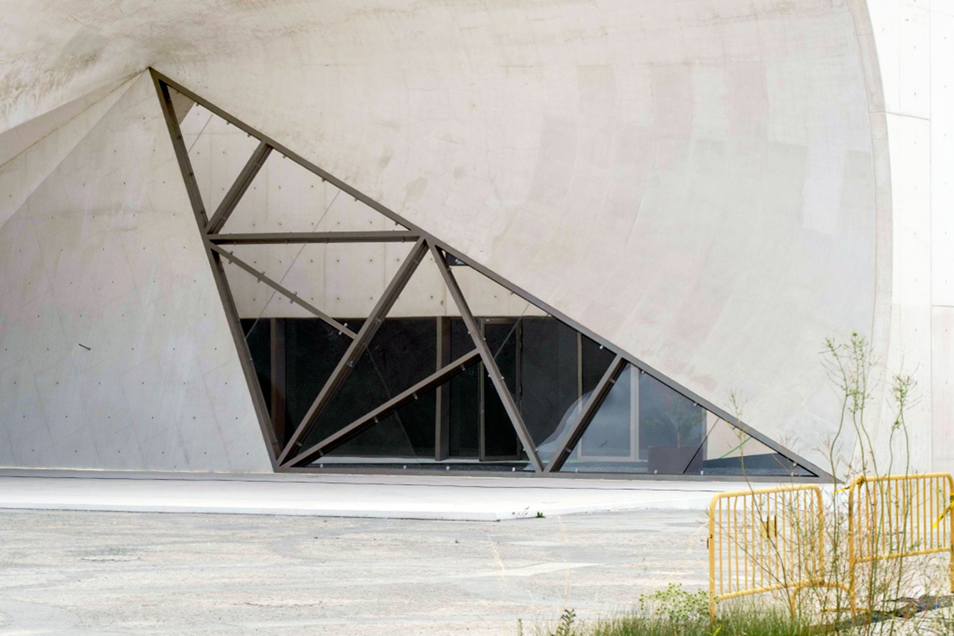 Detalle del Centro de Innovación y Desarrollo Empresarial, de arquitectura singular. / Kamarero