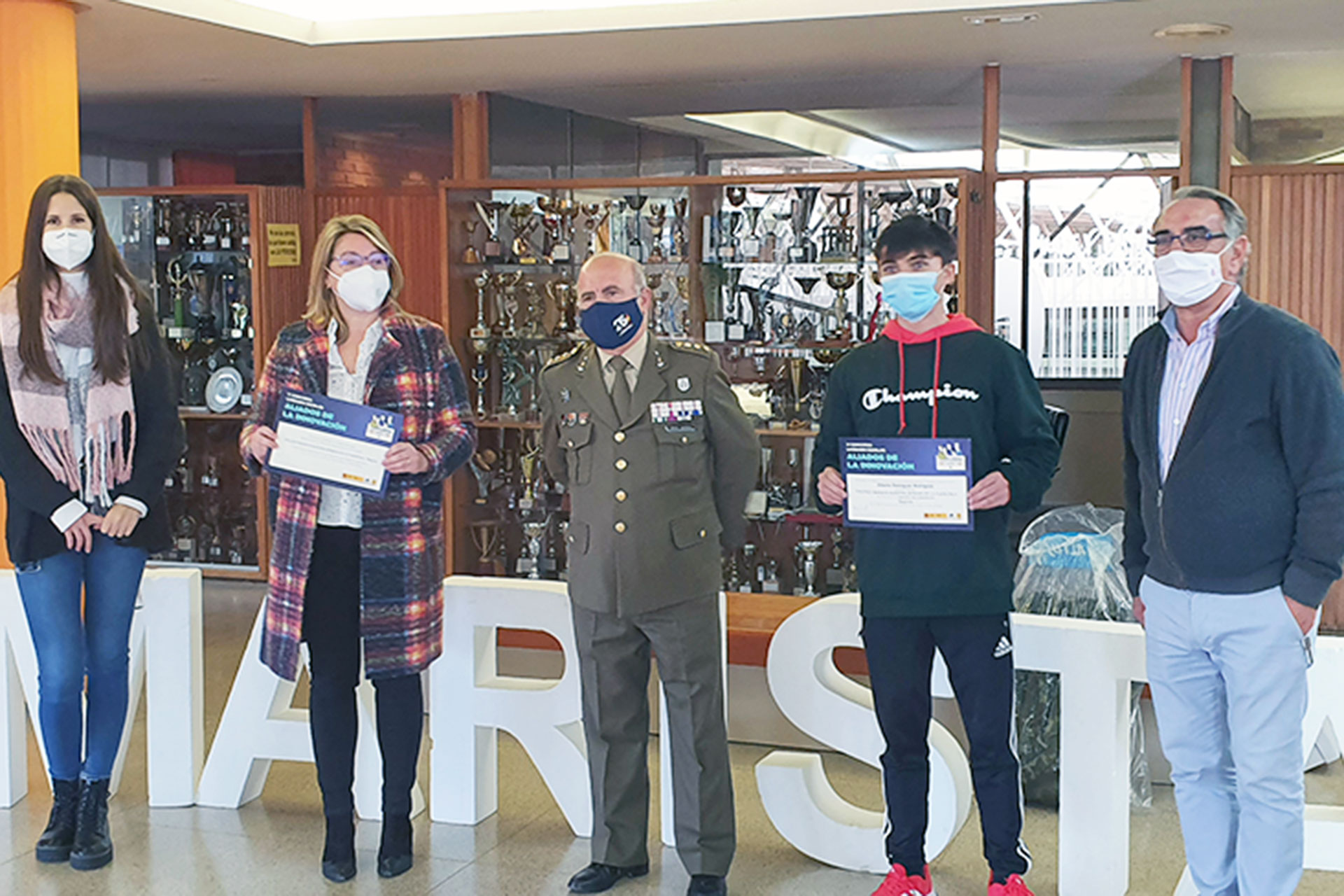 La entrega del premio tuvo lugar en el Colegio Maristas. / EL ADELANTADO