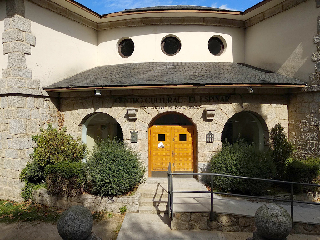 Desde finales del mes de septiembre las PCR se realizan en el centro cultural. / E.R