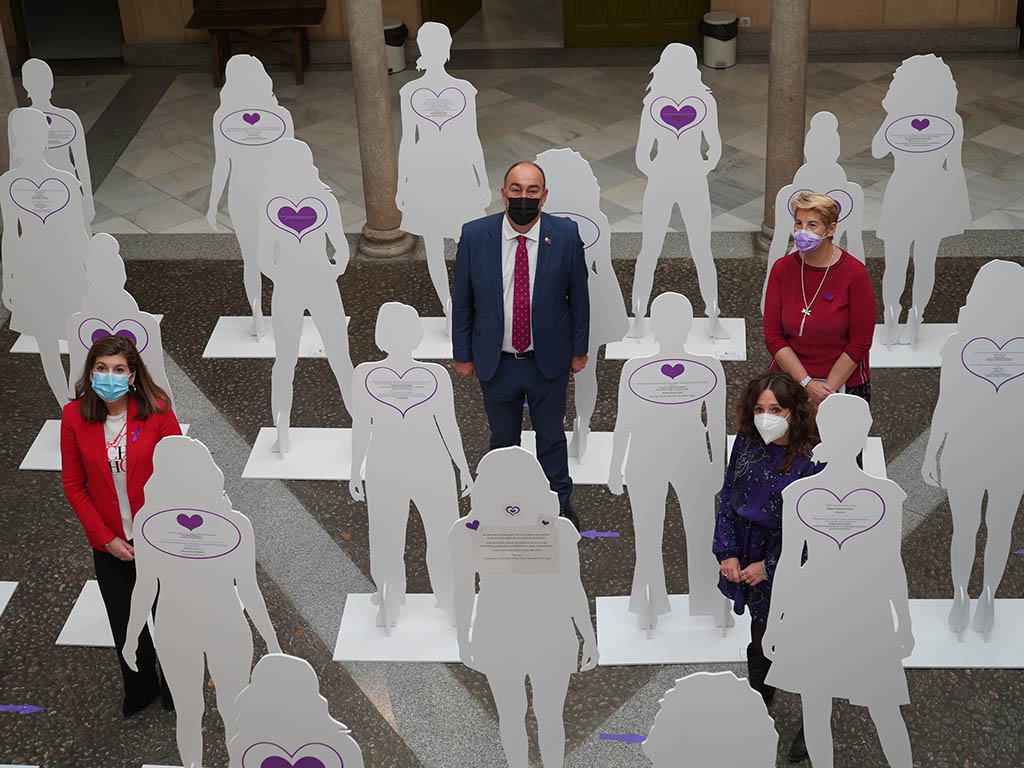 Presentación de la campaña 'Para no contar más, contamos contigo', contra la violencia de género. / E.A