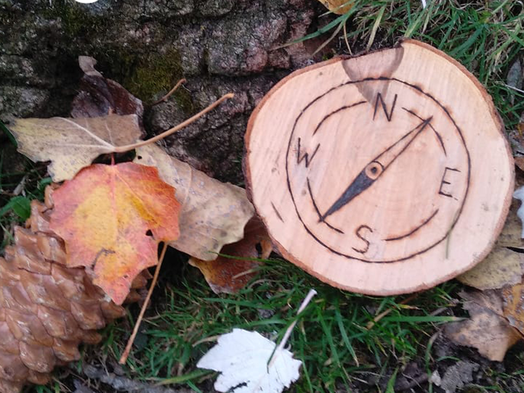 Muchos de los objetos están fabricados a mano y son de madera. / E.A.