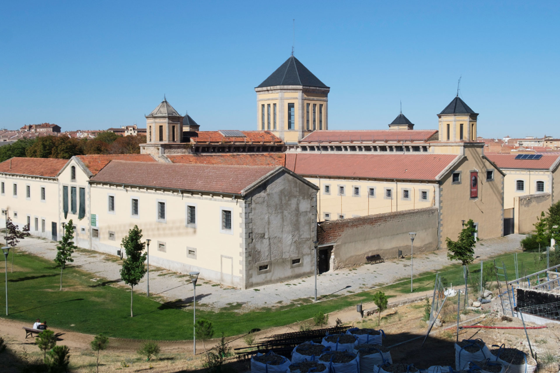 Zona posterior de La Cárcel_Centro de Creación de Segovia. / KAMARERO