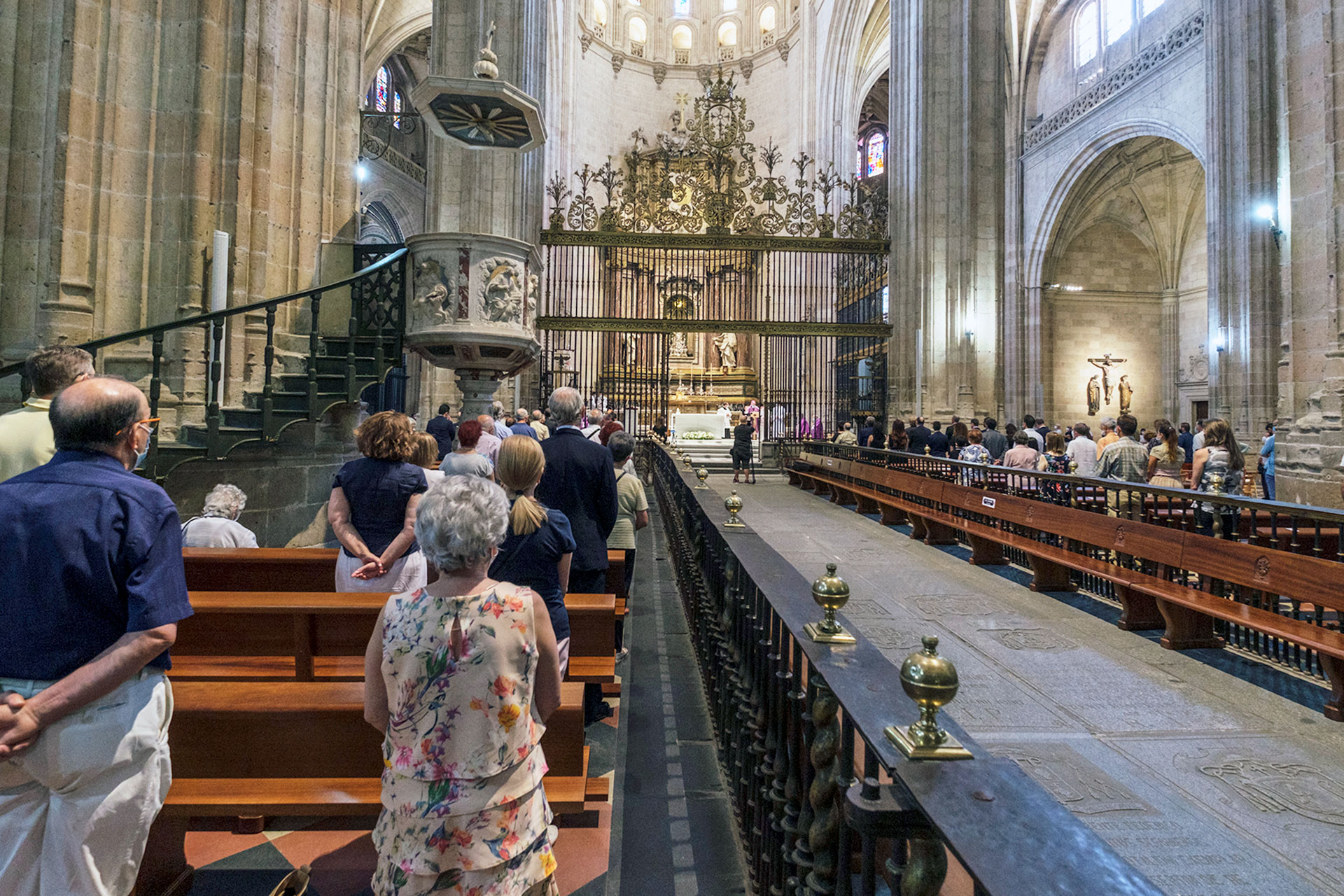 Los segovianos parecen haber incrementado su compromiso con la financiación de las actividades de la Iglesia, además de asistir a los cultos. / KAMARERO