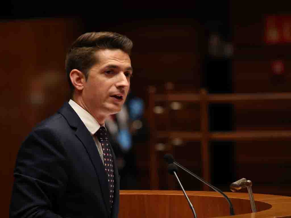 El procurador socialista Sergio Iglesias. / EL ADELANTADO