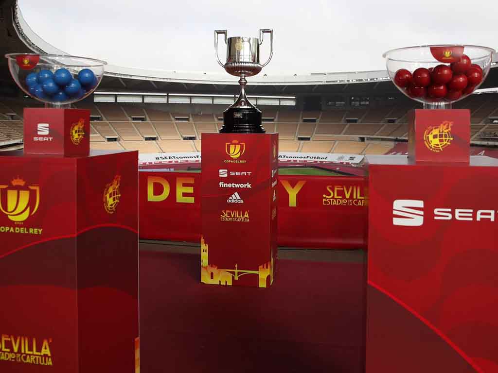 Sorteo de la Copa del Rey en el estadio de La Cartuja. / RFEF