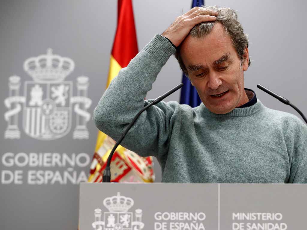 El director del Centro de Alertas y Emergencias Sanitarias, Fernando Simón. / EFE-MARISCAL