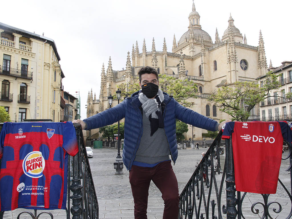 Domingo Pérez Pozo, centrocampista del Ávila y ex de la Gimnástica Segoviana. / Nerea Llorente