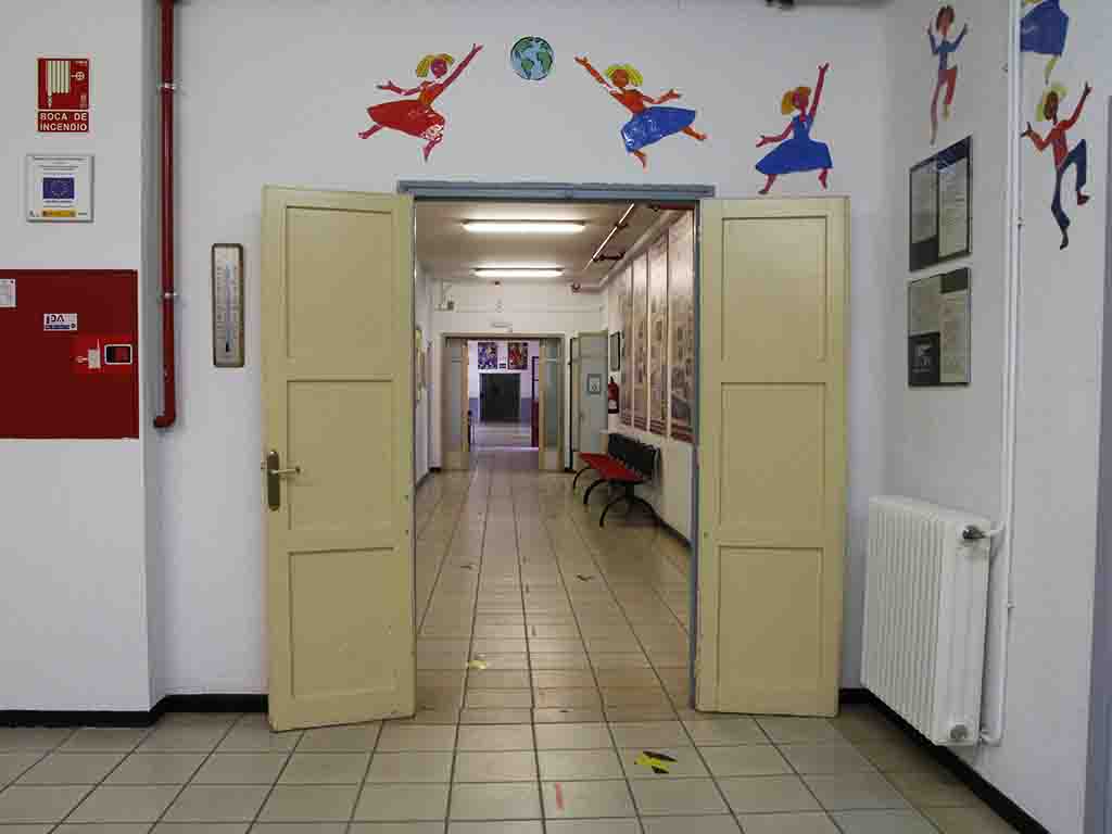 Pasillo del Colegio Peñascal de Segovia. / NEREA LLORENTE