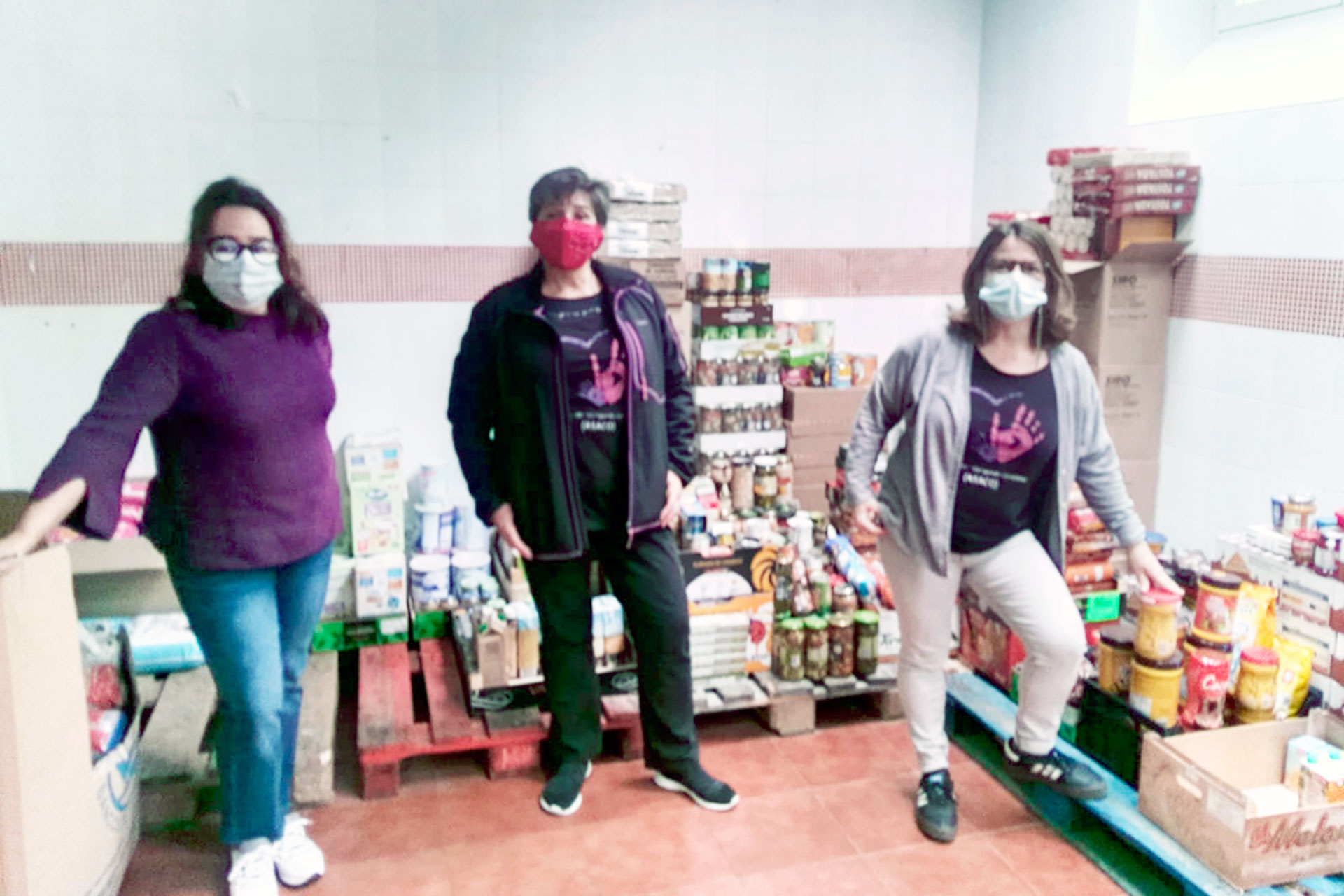 Un punto de recogida de alimentos en el Real Sitio. / E.A