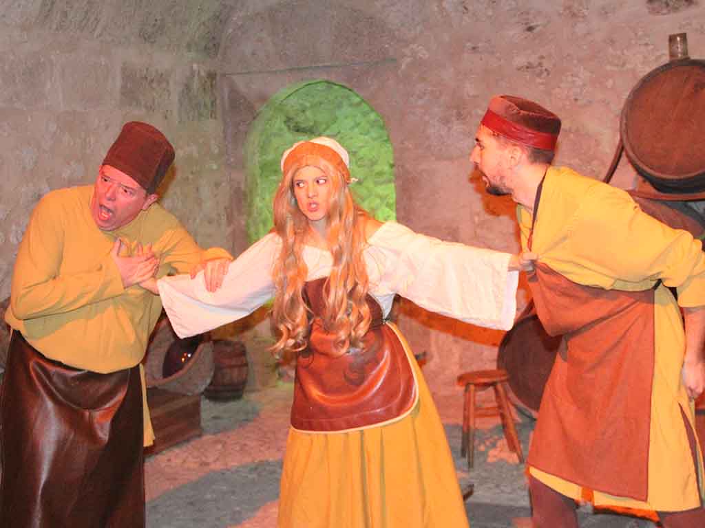 Las bases para el contrato de actores saldrán en 2021. / C.N.