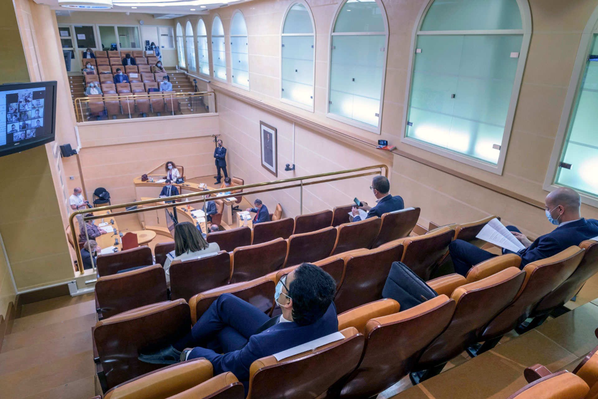 La moción de Podemos llevará al pleno el debate sobre las retribuciones de los concejales. / KAMARERO