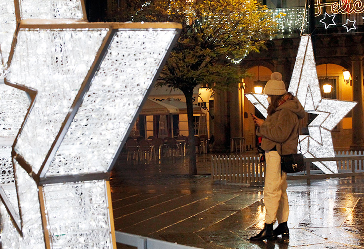 El villancico contribuirá a alegrar la Navidad en la ciudad. / NEREA LLORENTE