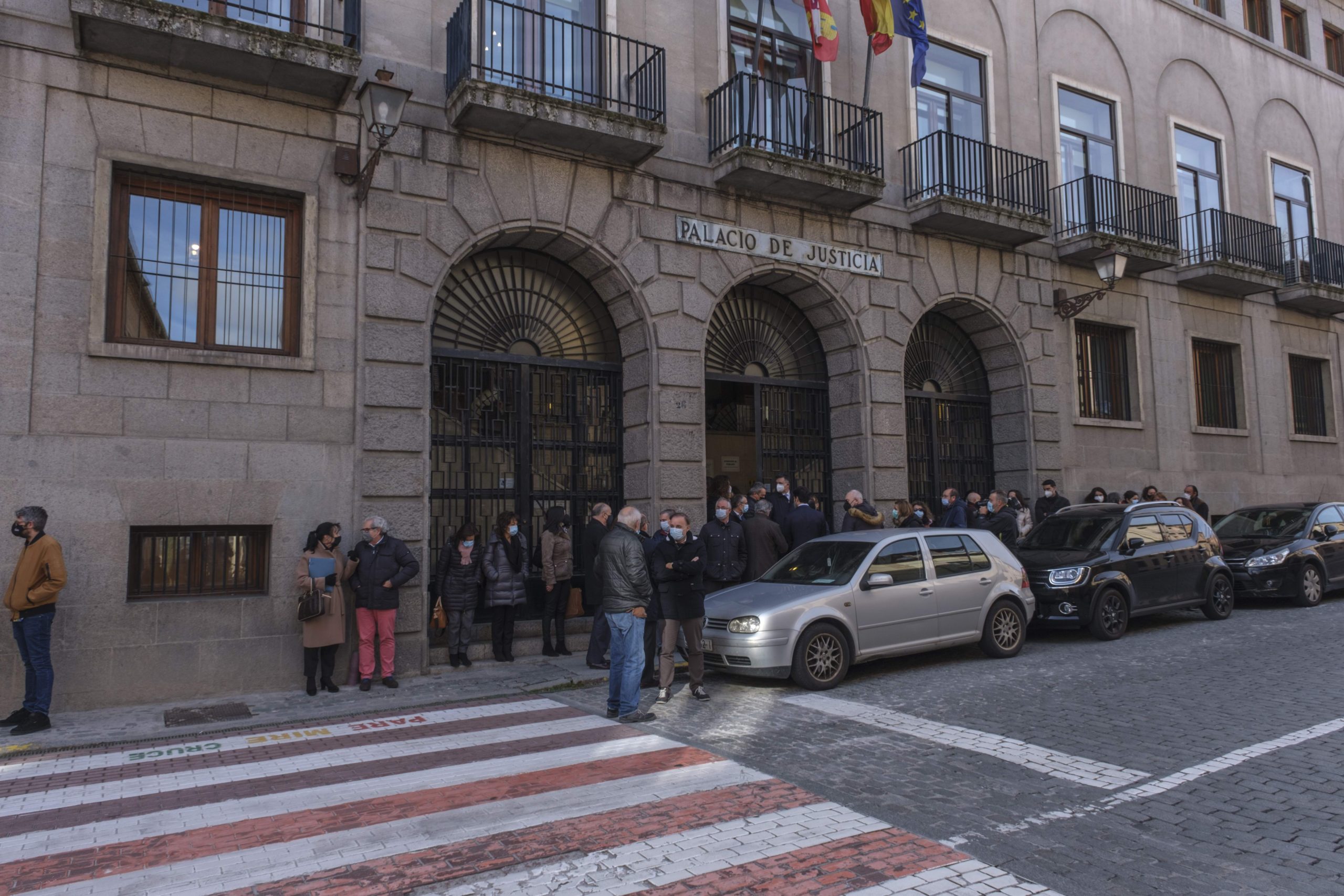 20201202 Audiencia Provincial Concentracion Agresion Santa Maria KAM4553 scaled